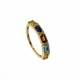 14k Gold Ring set with 5 gemstones: Corundum Sapphire