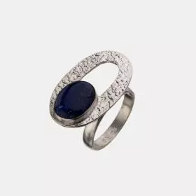 Oval Silver Ring with oval Lapis Stone set on the side