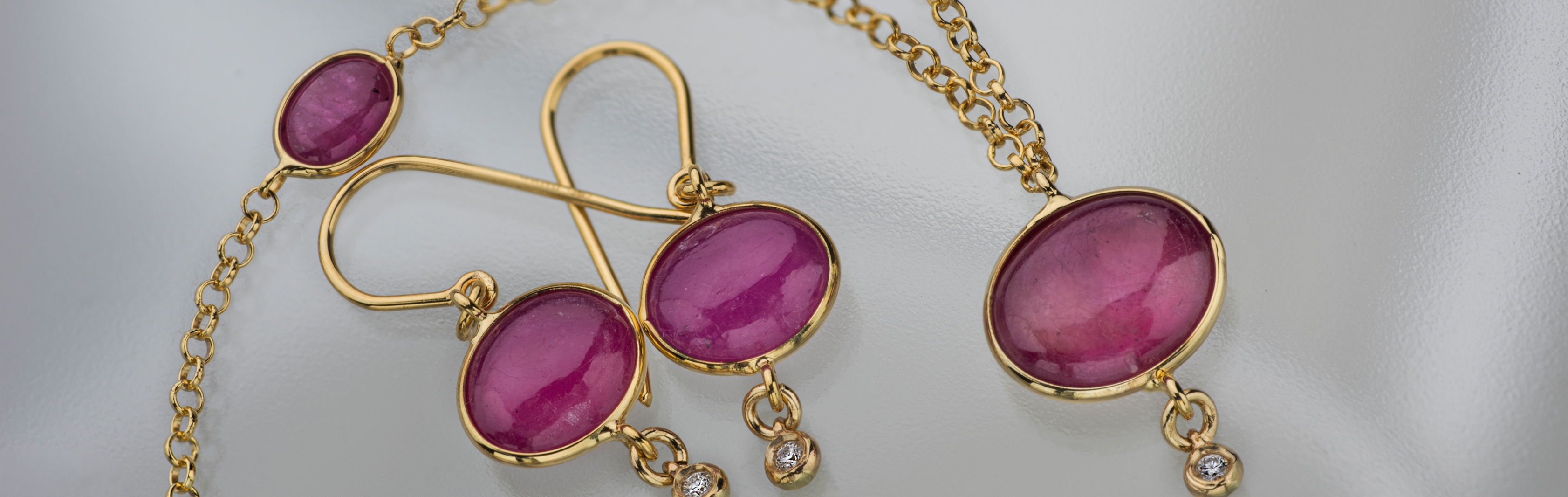 Aphrodite Collection | 14K Gold Jewelry with Ruby and Diamonds